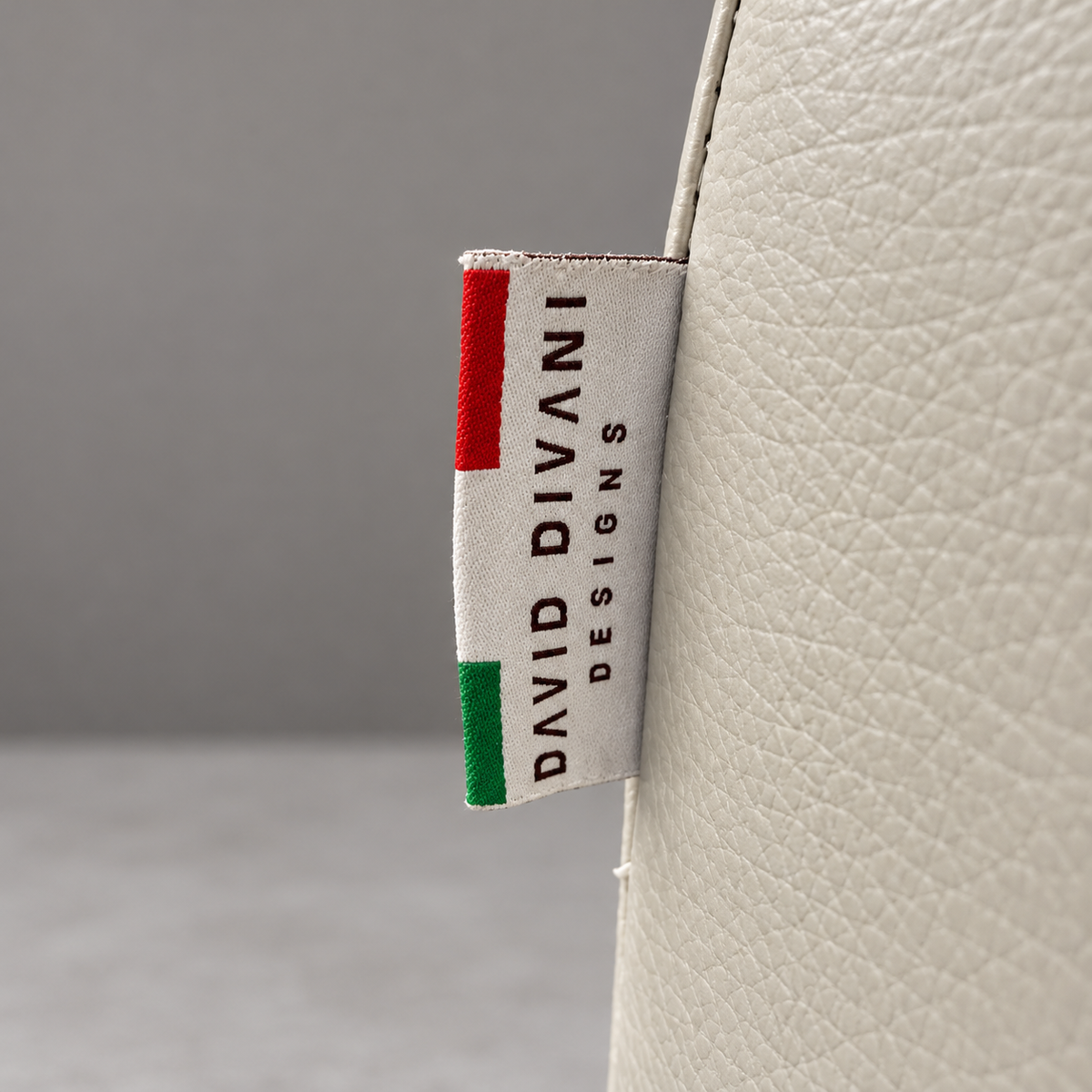 Causeuse David divani cuir véritable